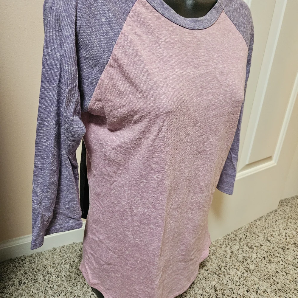 LuLaRoe Randy Purple and Pink 3/4 Sleeve Raglan Tee - Picture 5 of 9